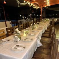 Montaje de cena en terraza